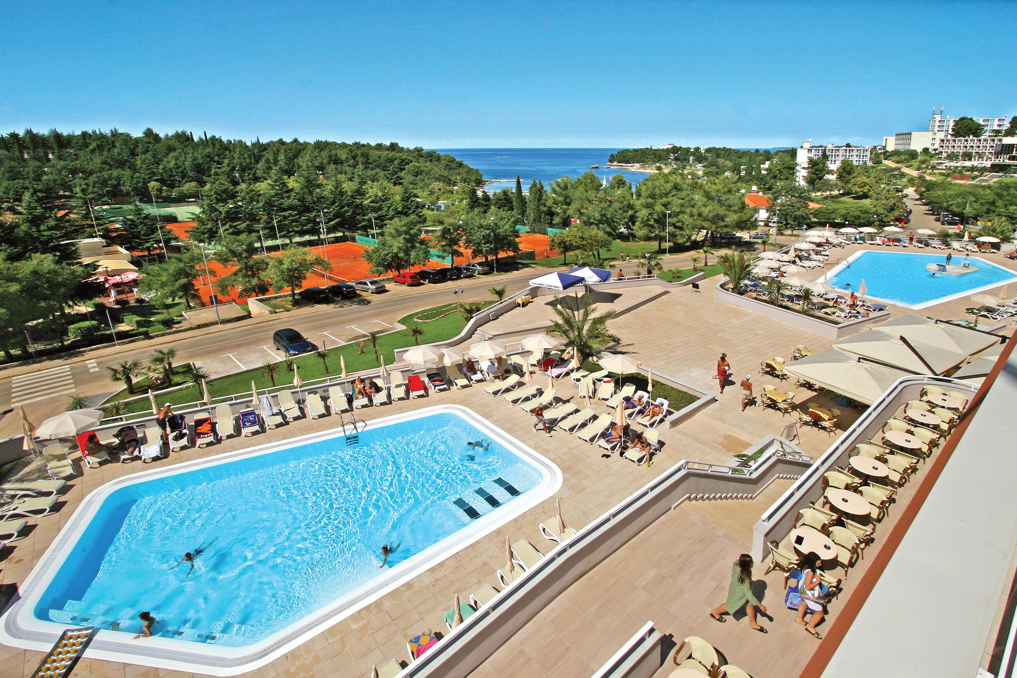 Hotel Albatros Plava Laguna 4*
