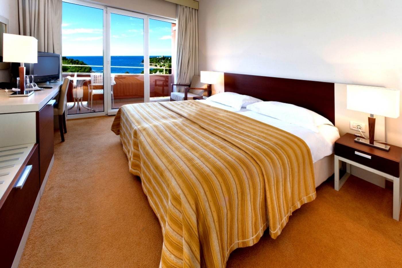 Albatros Plava Laguna Hotel 4*