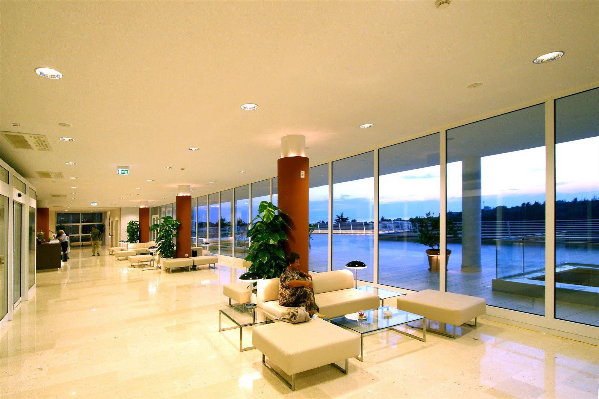 Albatros Plava Laguna Hotel 4*